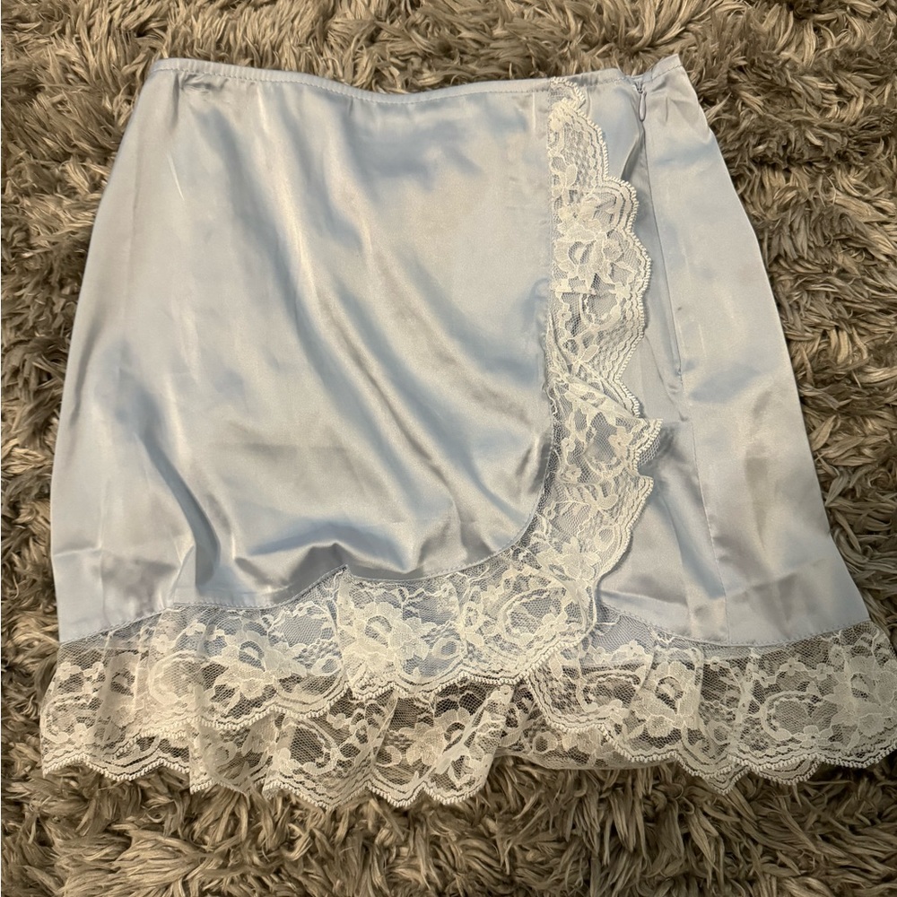 Hazel Boutique women’s silk skirt ( S and M)